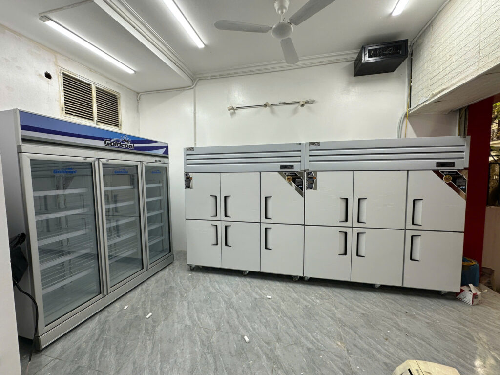 Tủ Đông 6 Cánh Goldcool | Giải Pháp Lưu Trữ Thực Phẩm Cho Nhà Hàng Lớn 17